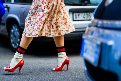 atmosphere details, beige skirt, detail, drawings, fashion week, frenchystyle, FW, gucci, high heels, horizontal, jonathan paciullo, leather shoes, MFW, MILAN, printed skirt, red shoes, SPRING SUMMER 2017, SS 17, street style, white socks