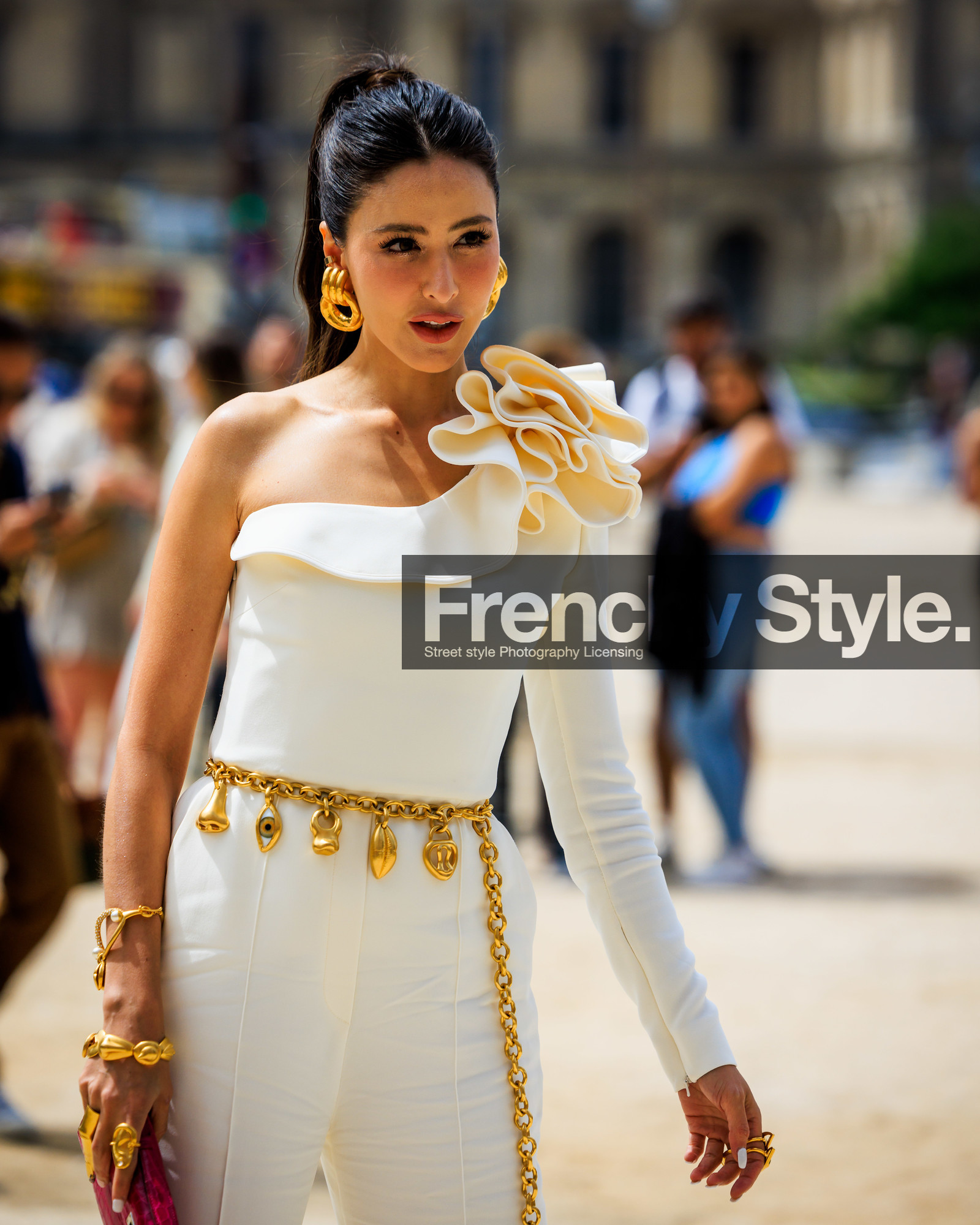 fashion week, frenchystyle, FW, jonathan paciullo, street style, PFW, PARIS, FW 23-24, FALL WINTER 2023-2024, AUTUMN WINTER 2023-2024, HAUTE COUTURE, vertical, atmosphere details, detail
