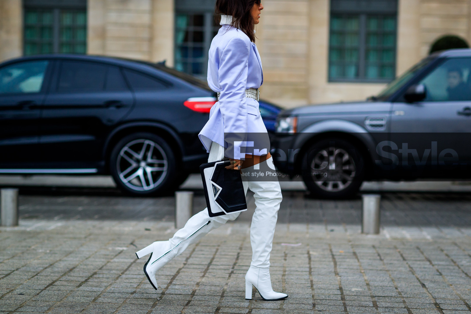 black and white bag, black bag, blue jacket, high boots, high heels, leather bag, leather belt, leather shoes, white belt, white boots, fashion week, frenchystyle, FW, jonathan paciullo, street style, PFW, PARIS, SPRING SUMMER 2017, SS 17, HAUTE COUTURE, atmosphere details, detail, horizontal