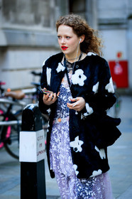 black bag, black fur coat, floral, flowers, fur bag, graphic dress, graphic jacket, headphones, leather bag, necklace, pink dress, printed dress, printed jacket, red lips, ruffles, see through, fashion week, frenchystyle, FW, jonathan paciullo, street style, LFW, LONDON, AUTUMN WINTER 2019-2020, AW 19-20, FW 19-20, FALL WINTER 2019-2020, vertical, atmosphere details, detail