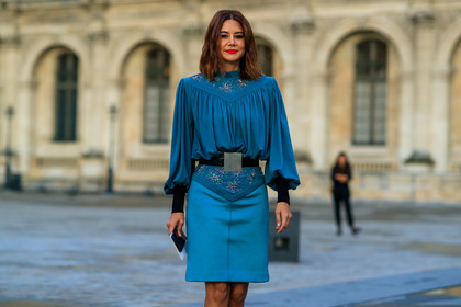 Christine Centenera, blue dress, long sleeves dress, mini dress, drape dress, embroidered dress, pearl embroidered dress, sequins dress, belted dress, high collar dress, black leather belt, golden buckle belt, big belt, louis vuitton dress, PARIS, PFW, SPRING SUMMER 2020, SS 20, fashion week, frenchystyle, FW, jonathan paciullo, street style, horizontal, atmosphere details, detail