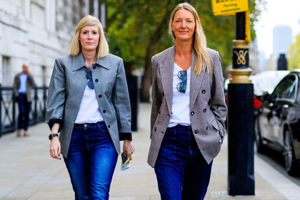 blazer, checked, grey jacket, plaid, sunglasses, trousers, white t shirt, fashion week, frenchystyle, FW, jonathan paciullo, street style, LFW, LONDON, SPRING SUMMER 2019, SS 19, atmosphere details, horizontal, detail