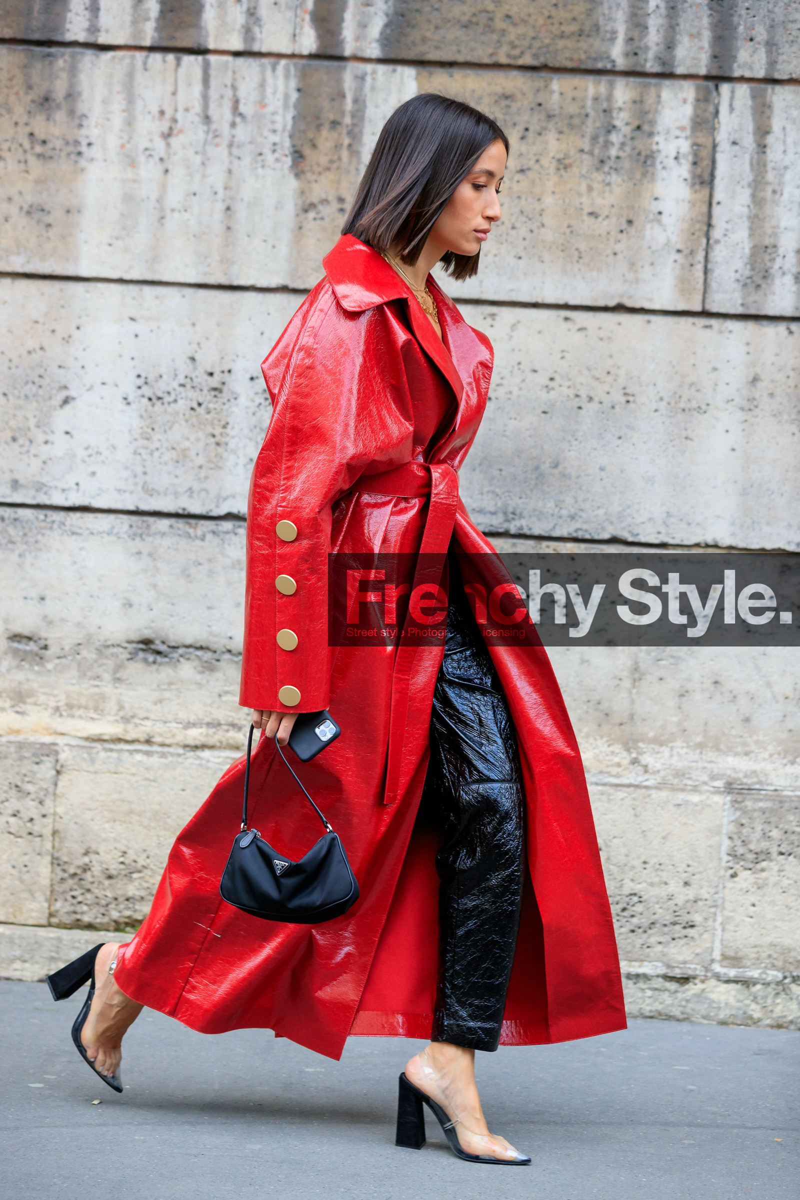 alexandra guerain, red coat, red trench coat, vinyl coat, vinyl pants, vinyl jacket, belted coat, belted jacket, belted trench coat, sheer shoes, prada bag, hand bag, black bag, high heels shoes, plastic shoes, PARIS, PFW, SPRING SUMMER 2020, SS 20, fashion week, frenchystyle, FW, jonathan paciullo, street style, vertical, full length