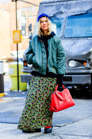 AUTUMN WINTER 2017-2018, AW 17-18, black boots, black sweater, blue beanie, bomber jacket, FALL WINTER 2017-2018, fashion week, floral, flower, frenchystyle, full length, FW, FW 17-18, green jacket, jonathan paciullo, leather bag, leather boots, natalie joos, NEW YORK, NYFW, printed skirt, red bag, street style, vertical