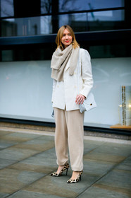 animal print, beige jacket, beige pants, beige sweater, brown shoes, high heels, leather bag, leather shoes, leopard, lisa aiken, over the shoulder, sweatpants, tone on tone, total look beige, trousers, white bag, street style, jonathan paciullo, FW, frenchystyle, fashion week, LFW, LONDON, AUTUMN WINTER 2019-2020, AW 19-20, FW 19-20, FALL WINTER 2019-2020, vertical, full length