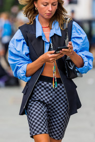 biker shorts, shorts, louis vuitton, sleeveless vest, blue, cropped shirt, earrings, loops, fashion week, frenchystyle, FW, jonathan paciullo, street style, SPRING SUMMER 2022, SS 22, LFW, LONDON, vertical, atmosphere details, detail
