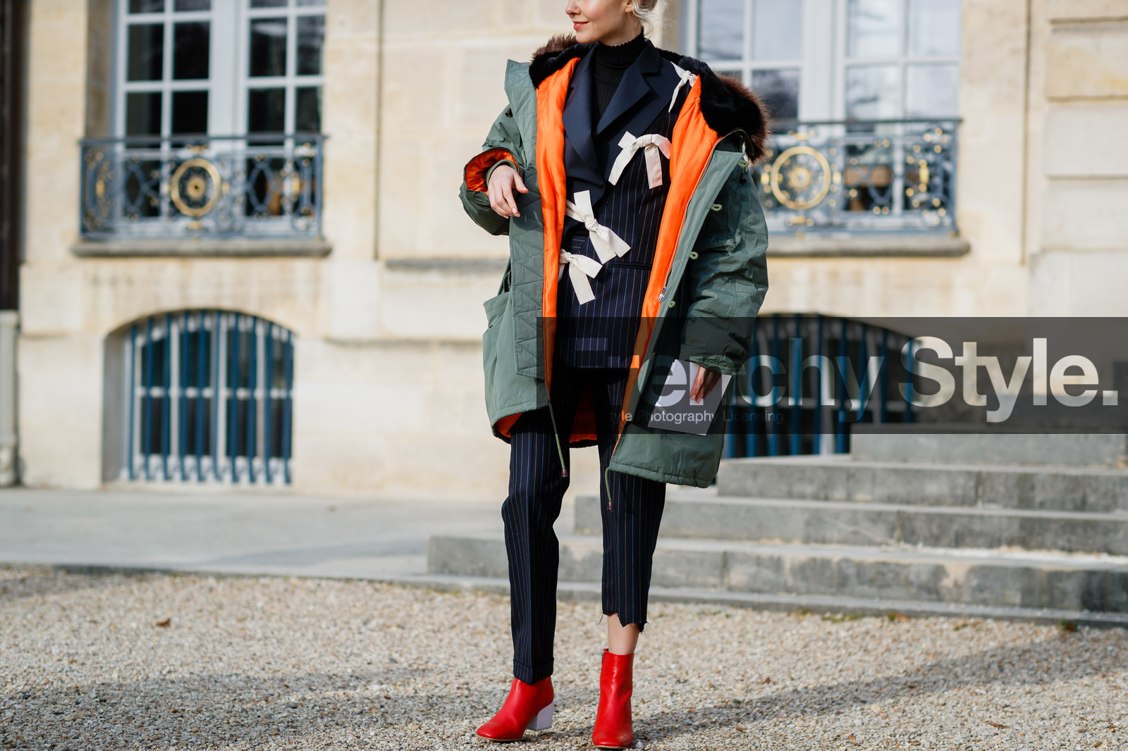 bow, brown fur, graphic suit, green coat, hood, leather shoes, navy jacket, navy pants, navy suit, parka, printed jacket, printed pants, printed suit, red lips, striped jacket, striped pants, striped suit, trousers, fashion week, frenchystyle, FW, jonathan paciullo, street style, PFW, PARIS, SPRING SUMMER 2017, SS 17, HAUTE COUTURE, atmosphere details, detail, horizontal, olga karput