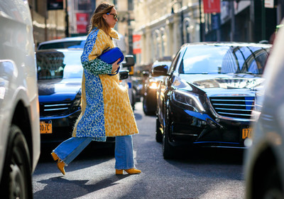 acne studios, blue bag, blue denim, denim pants, graphic jacket, high heels, jeans, leather bag, leather shoes, leopard print, printed jacket, sunglasses, trousers, turquoise, yellow, yellow boots, street style, jonathan paciullo, FW, frenchystyle, fashion week, NYFW, NEW YORK, AUTUMN WINTER 2018-2019, AW 18-19, FALL WINTER 2018-2019, FW 18-19, atmosphere details, horizontal, full length
