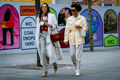 beige boots, beige jacket, brown bag, chloé, earrings, estelle pigault, grey pants, leather bag, leather shoes, multicolor top, red lips, sunglasses, trousers, white bag, white boots, white coat, white pants, street style, jonathan paciullo, FW, frenchystyle, fashion week, LFW, LONDON, AUTUMN WINTER 2019-2020, AW 19-20, FW 19-20, FALL WINTER 2019-2020, horizontal, atmosphere details, full length