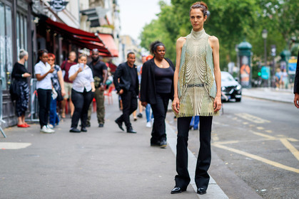 beige top, black pants, black shoes, graphic top, laser cut, leather shoes, see through, trousers, fashion week, frenchystyle, FW, jonathan paciullo, street style, PFW, PARIS, atmosphere details, horizontal, full length, model, AUTUMN WINTER 2018-2019, FALL WINTER 2018-2019, FW 18-19, aymeline valade