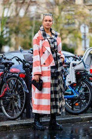 nina suess, pink coat, white coat, vichy printed coat, checked coat, checked shirt, checked skirt, grey shirt, grey skirt, black shirt, black skirt, vichy printed shirt, vichy printed skirt, long skirt, zipped shirt, black leather boots, prada boots, laced boots, big sole boots, high boots, fashion week, frenchystyle, FW, jonathan paciullo, street style, PFW, PARIS, vertical, full length