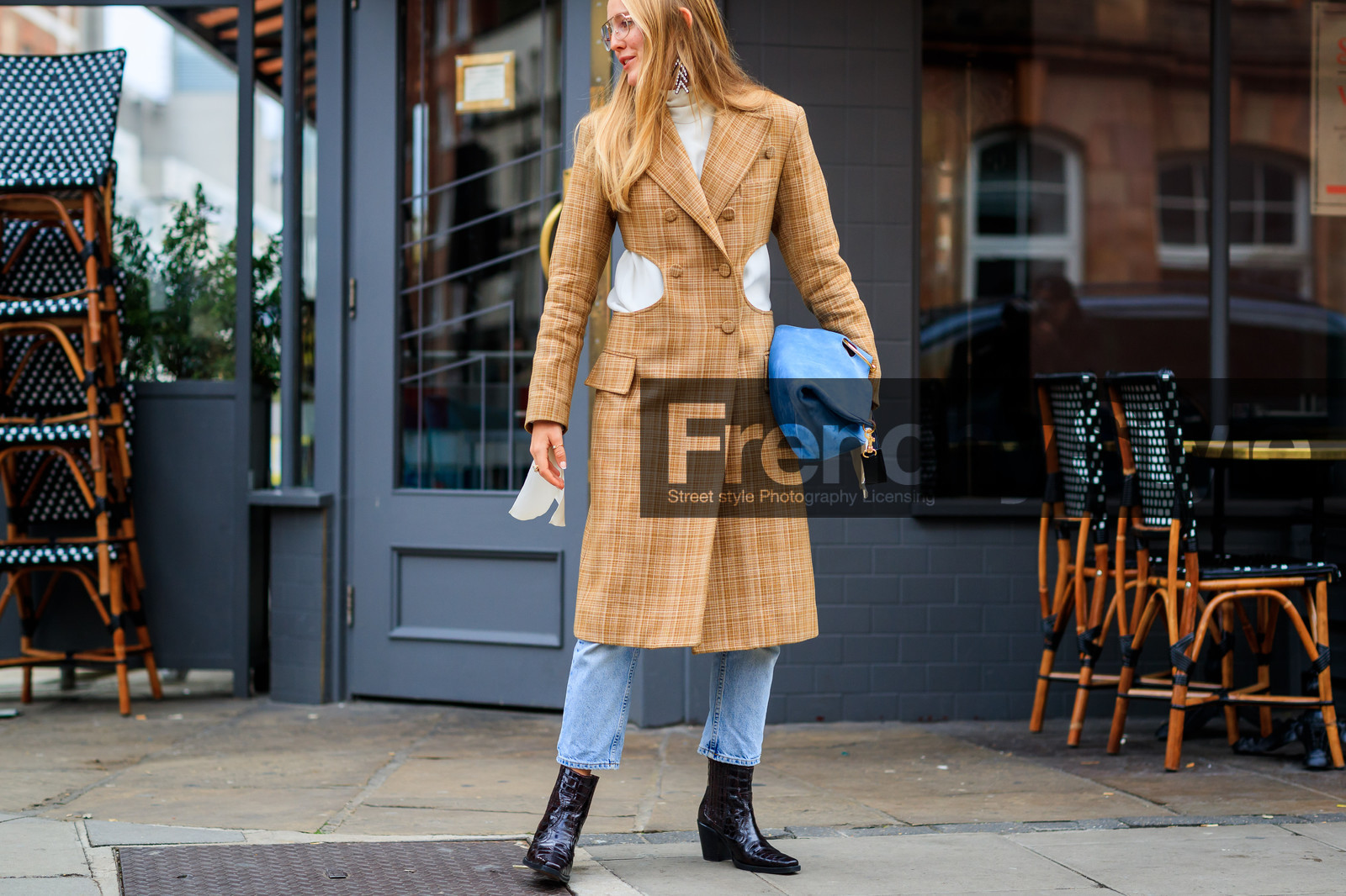 alexandra carl, atmosphere details, beige coat, black shoes, blue bag, blue denim, checked jacket, denim pants, detail, fashion week, frenchystyle, FW, graphic jacket, high heels, horizontal, jeans, jonathan paciullo, jw anderson, leather bag, leather shoes, LFW, LONDON, open work, plaid, printed jacket, SPRING SUMMER 2018, SS 18, street style, suede bag, trousers, white top