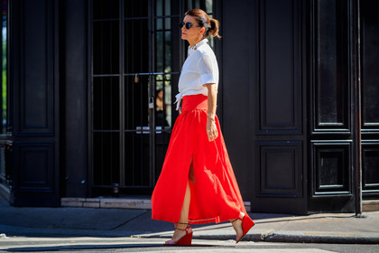 earrings, high heels, leather shoes, red shoes, red skirt, sunglasses, white shirt, fashion week, frenchystyle, FW, jonathan paciullo, street style, PFW, PARIS, atmosphere details, horizontal, full length, AUTUMN WINTER 2018-2019, FALL WINTER 2018-2019, FW 18-19