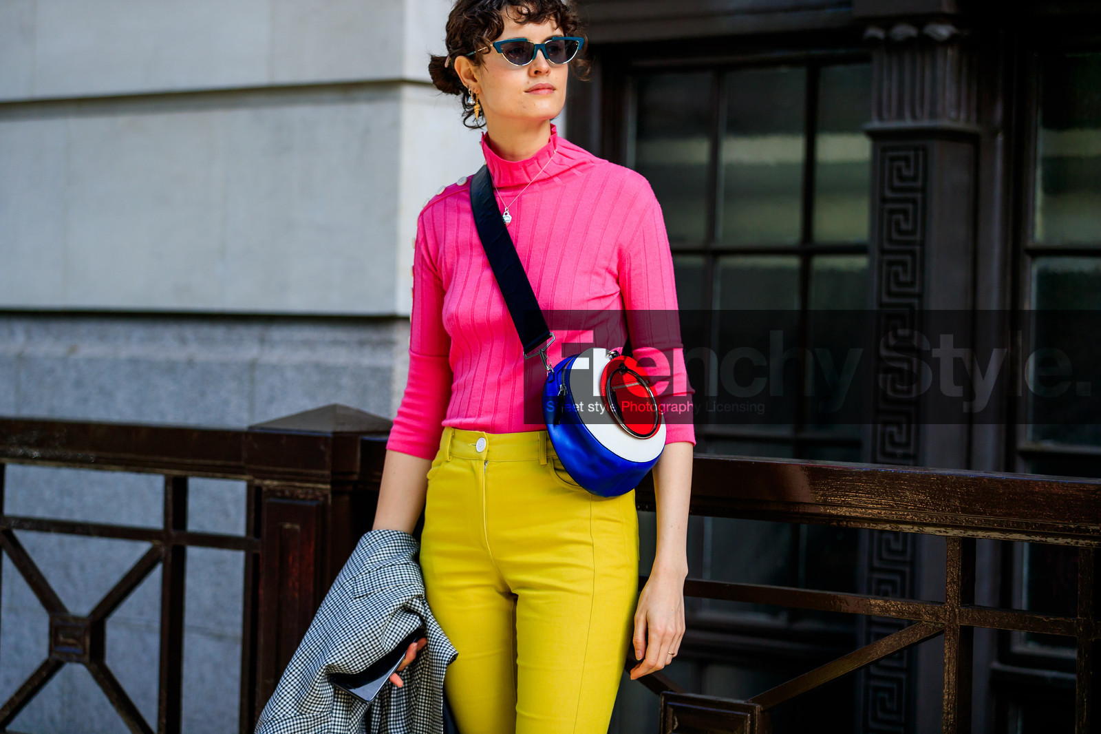 blue, chloe hill, earrings, graphic bag, grey jacket, leather bag, multicolor bag, necklace, pink sweater, printed bag, red, sunglasses, trousers, white, yellow pants, fashion week, frenchystyle, FW, jonathan paciullo, street style, LFW, LONDON, SPRING SUMMER 2019, SS 19, atmosphere details, horizontal, detail