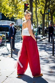 bag, bra, Elena Perminova, large pants, leather bag, miu miu bag, oversize pants, pants, quilted pants, red pants, ribbed bra, white bag, white bra, fashion week, frenchystyle, FW, jonathan paciullo, street style, PFW, PARIS, SPRING SUMMER 2022, SS 22, vertical, full length