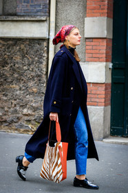 navy blue coat, burgundy scarf, cachemere printed scarf, hair scarf, round shape earrings, golden earrings, big earrings, stone earrings, pink scarf, celine bag, zebra printed bag, striped bag, fur bag, orange leather bag, white bag, camel bag, shopping bag, blue jeans, denim, used jeans, fashion week, frenchystyle, FW, jonathan paciullo, street style, PFW, PARIS, vertical, full length