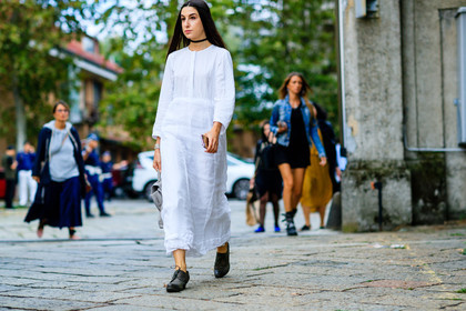 atmosphere details, black shoes, choker, detail, fashion week, frenchystyle, FW, horizontal, jonathan paciullo, leather shoes, long dress, MFW, MILAN, shirt dress, SPRING SUMMER 2017, SS 17, street style, white dress