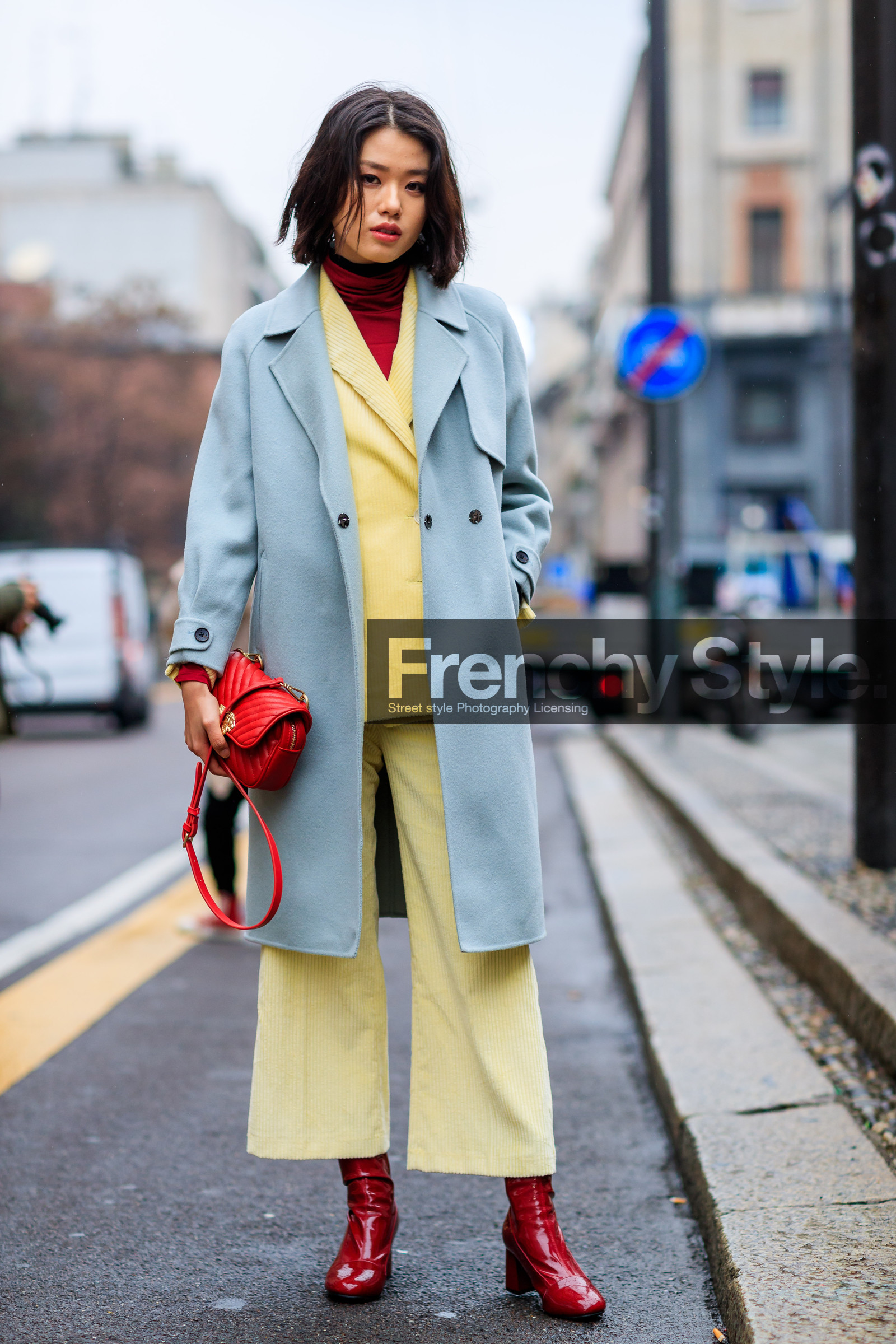 blue coat, leather bag, leather shoes, red bag, red boots, trousers, yellow jacket, yellow pants, yellow suit, fashion week, frenchystyle, FW, jonathan paciullo, street style, MFW, MILAN, AUTUMN WINTER 2018-2019, FALL WINTER 2018-2019, FW 18-19, vertical, full length