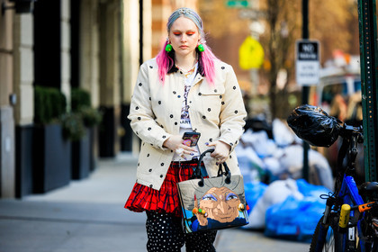 multicolor prints, printed white and black flowers jacket, pink piggy tails, green earrings, printed tshirt, red pleated plaid red and black skirt, black trousers with white dotts, printed manga tote bag, silver tiara, kristen bateman, fashion week, frenchystyle, FW, jonathan paciullo, street style, NYFW, NEW YORK, AUTUMN WINTER 2022-2023, FALL WINTER 2022_2023, FW 22-23, atmosphere details, horizontal