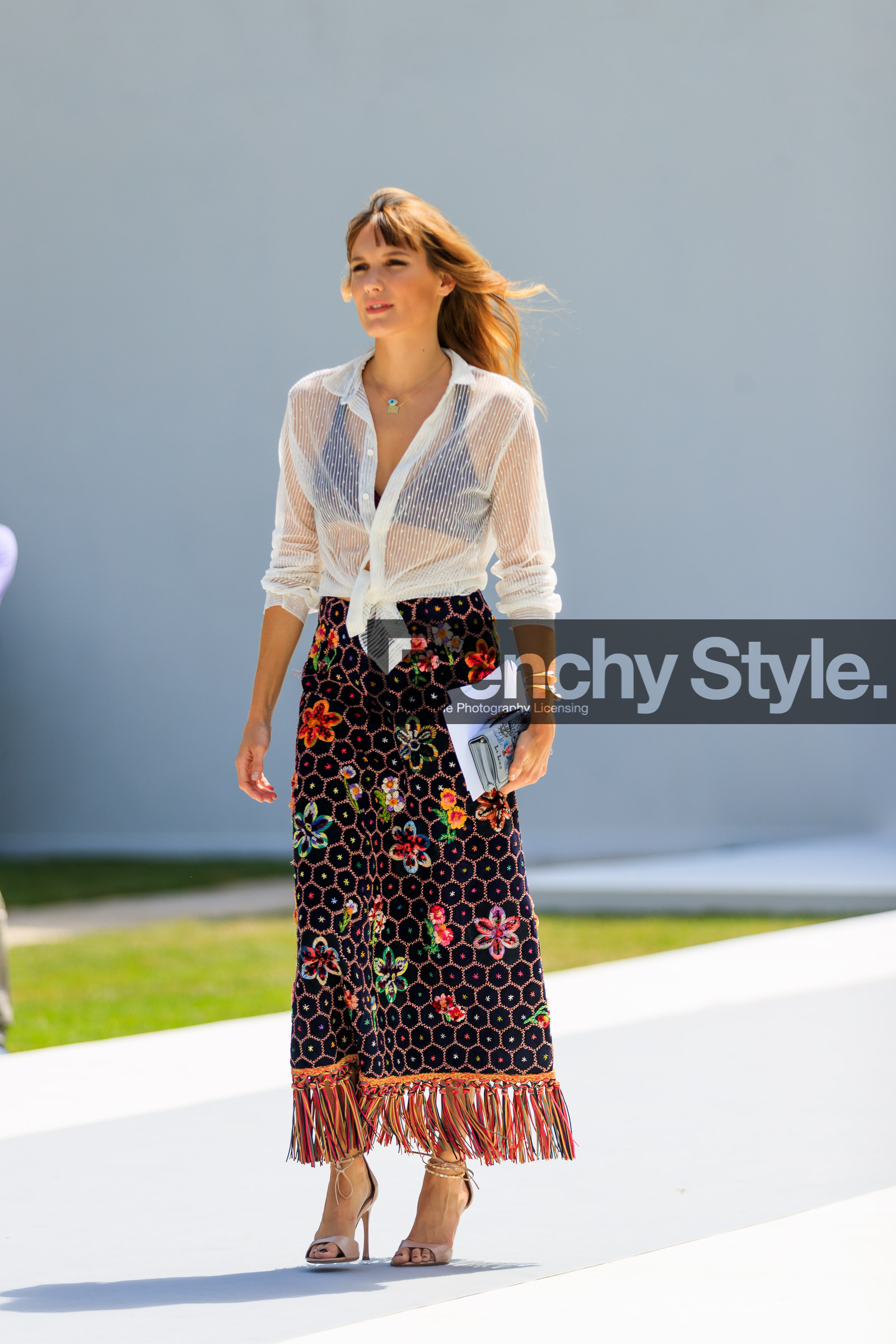 black bra, bracelet, fringes, graphic skirt, high heels, leather bag, leather shoes, nude sandals, printed skirt, see through, white shirt, fashion week, frenchystyle, FW, jonathan paciullo, street style, PFW, PARIS, vertical, full length, AUTUMN WINTER 2018-2019, FALL WINTER 2018-2019, FW 18-19, ana girardot