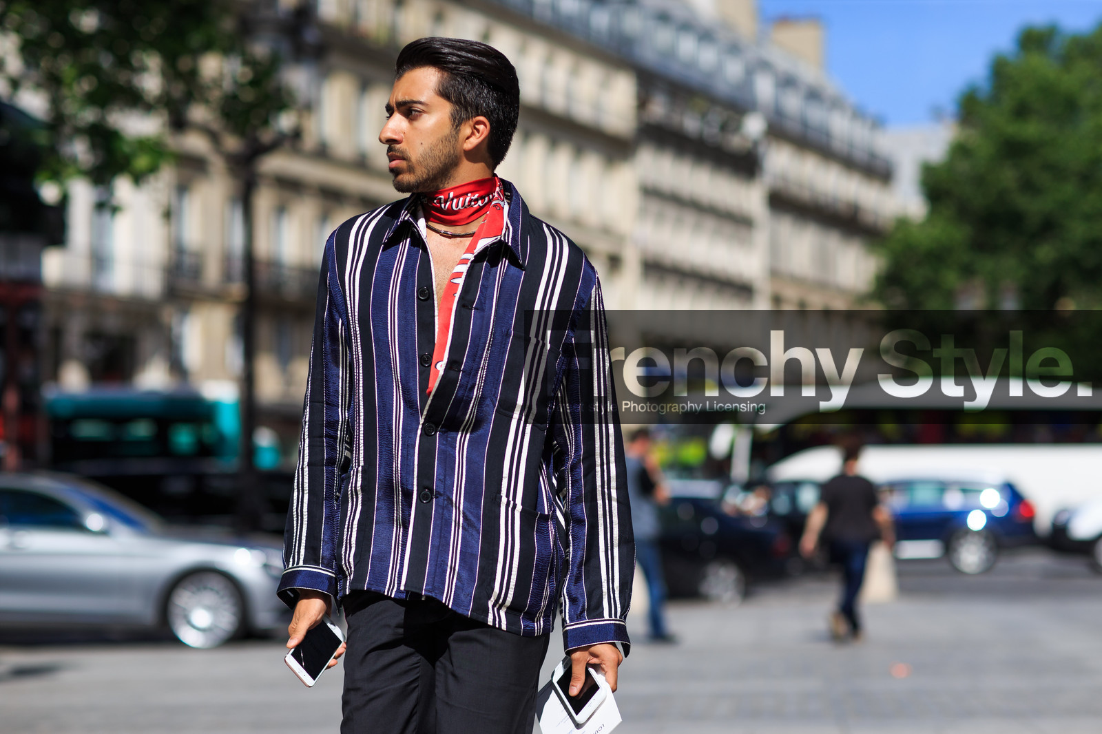 atmosphere details, blue shirt, detail, fashion week, frenchystyle, FW, graphic shirt, horizontal, jonathan paciullo, louis vuitton, MENSWEAR, pajamas, PARIS, PFW, printed scarf, red scarf, SPRING SUMMER 2017, SS 17, street style, striped shirt