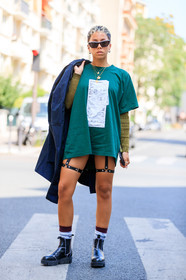 acne studios, black shoes, dyed hair, green top, harness, leather shoes, necklace, printed t shirt, sunglasses, fashion week, frenchystyle, FW, jonathan paciullo, street style, PFW, PARIS, vertical, full length, AUTUMN WINTER 2018-2019, FALL WINTER 2018-2019, FW 18-19