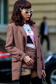 mademoiselle yulia, red jacket, red shorts, checked jacket, checked shorts, mini shorts, miu miu jacket, miu miu shorts, miu miu sunglasses, miu miu look, miu miu t-shirt, white t-shirt, white sunglasses, strassed sunglasses, butterfly sunglasses, eyecat sunglasses, hair clip, PARIS, PFW, SPRING SUMMER 2020, SS 20, fashion week, frenchystyle, FW, jonathan paciullo, street style, vertical, atmosphere details, detail