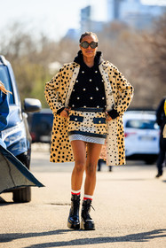 dotted full look, dotts look, black sunglasses, dotts hoodie, black hoodie, mini skirt, polka dots coat, beige coat, beige skirt, combat boots, black boots, school socks, model, fashion week, frenchystyle, FW, jonathan paciullo, street style, vertical, full length