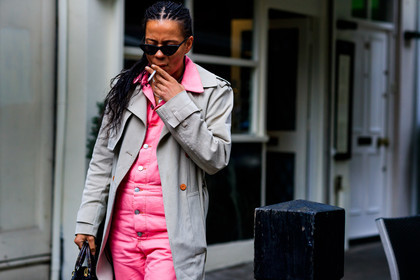 beige coat, braids, pink jumpsuit, sunglasses, trousers, fashion week, frenchystyle, FW, jonathan paciullo, street style, LFW, LONDON, SPRING SUMMER 2019, SS 19, atmosphere details, horizontal, detail