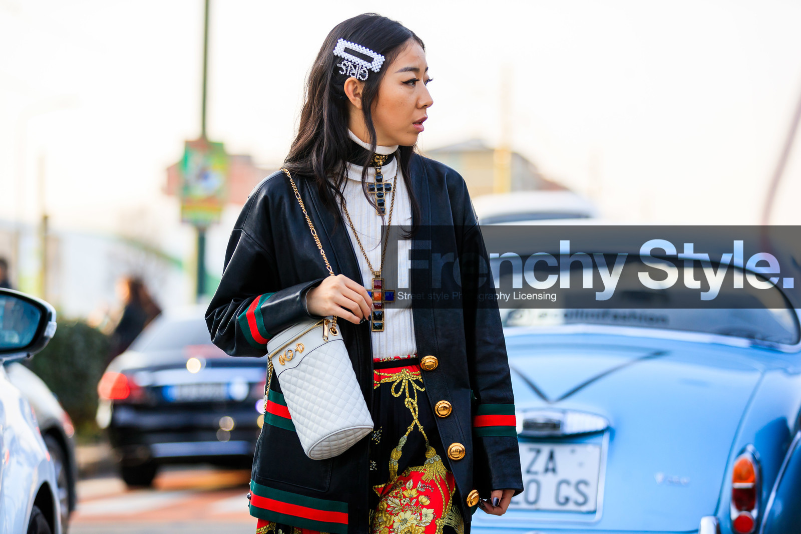 black jacket, black skirt, blazer, choker, graphic skirt, gucci, hair clip, leather bag, leather jacket, necklace, printed skirt, white bag, white sweater, yuwei zhangzou, fashion week, frenchystyle, FW, jonathan paciullo, street style, MFW, MILAN, AUTUMN WINTER 2019-2020, AW 19-20, FALL WINTER 2019-2020, FW 19-20, atmosphere details, detail, horizontal
