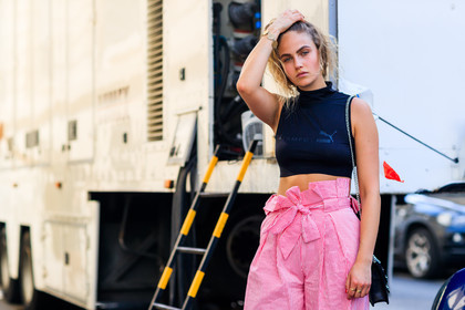 atmosphere details, black bag, black top, cropped top, detail, elena carriere, fashion week, frenchystyle, FW, high waist, horizontal, jonathan paciullo, leather bag, MENSWEAR, PARIS, PFW, pink pants, puma, SPRING SUMMER 2018, SS 18, street style, striped pants, trousers
