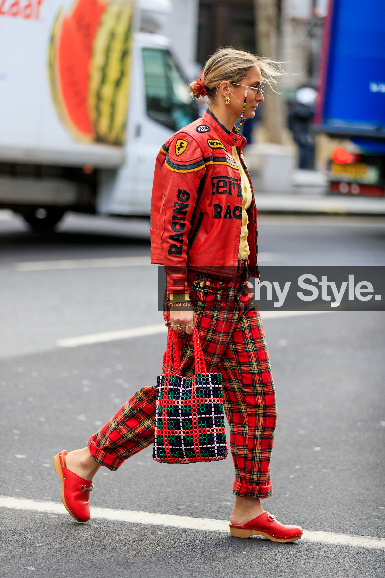 red leather jacket, red pants, red leather shoes, red leather slippers, clogs, gucci shoes, gucci clogs, checked pants, plaid pants, pearls bag, motard bombers, letter embroidered jacket, letter printed jacket, pearl strap sunglasses, multicolor bag, multicolor strap sunglasses, red bag, pink bag, navy blue bag, green bag, checked bag, hand bag, fashion week, frenchystyle, FW, jonathan paciullo, street style, LFW, LONDON, AUTUMN WINTER 2020-2021, FALL WINTER 2020-2021, FW 20-21, vertical, full length