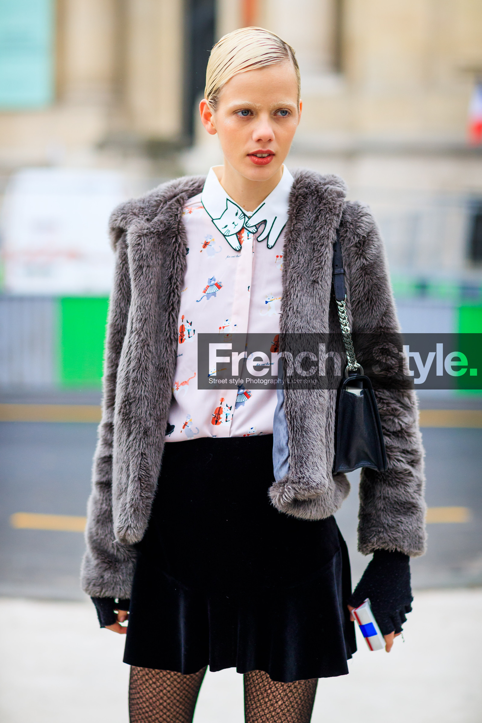 black bag, black gloves, black skirt, brown jacket, fishnet, fur jacket, leather bag, printed shirt, pulled back hair, red lips, tights, velvet, wet hair, white shirt, whiteshir, fashion week, frenchystyle, FW, jonathan paciullo, street style, PFW, PARIS, SPRING SUMMER 2017, SS 17, HAUTE COUTURE, vertical, detail, marjan jonkman, model