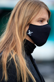 monica ainley, mask detail, close up detail, hair details, covid face mask, louis vuitton, monogramme, fashion week, frenchystyle, FW, jonathan paciullo, street style, PFW, PARIS, SPRING SUMMER 2021, SS 21, vertical, atmosphere details, detail