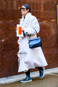 AUTUMN WINTER 2017-2018, AW 17-18, black bag, FALL WINTER 2017-2018, fashion week, frenchystyle, full length, FW, FW 17-18, jonathan paciullo, leather bag, NEW YORK, NYFW, street style, sunglasses, vertical, Véronique Tristram, white coat, white scarf
