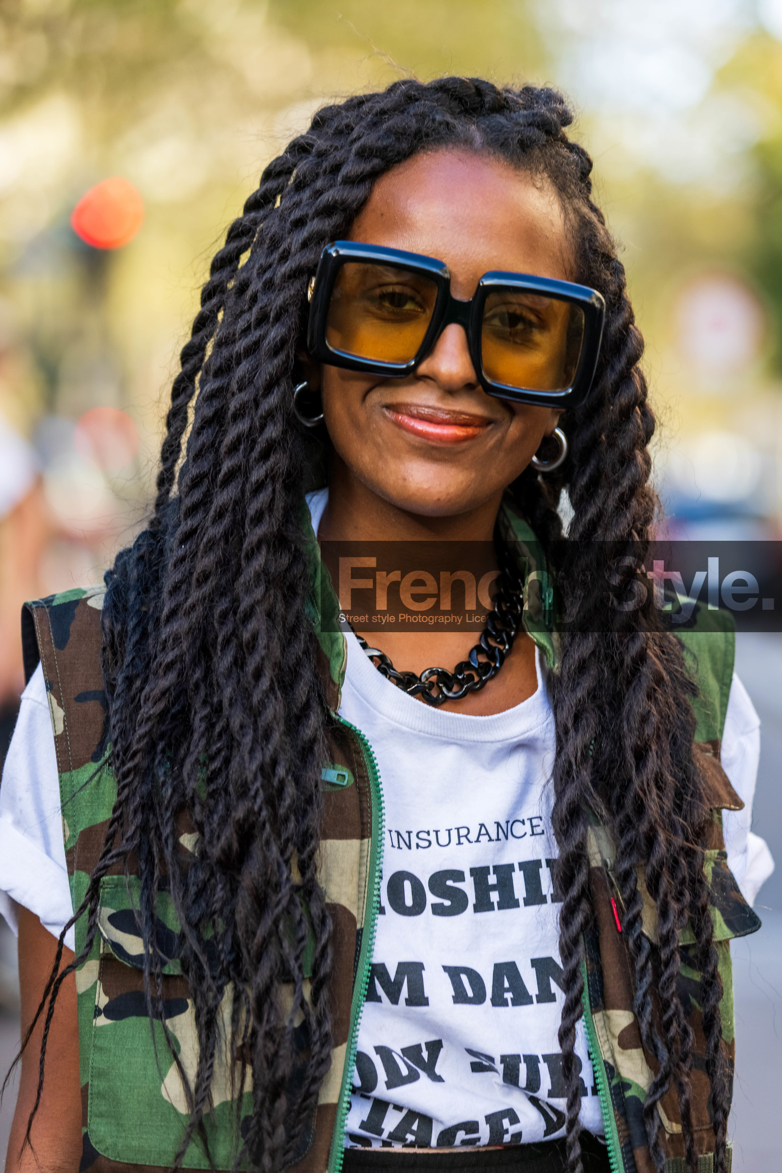 bag, black sunglasses, camo jacket, camouflage print, jacket, necklace, oversize sunglasses, printed jacket, printed t-shirt, skirt, sleveless jacket, sunglasses, t-shirt, white t-shirt, zipped jacket, street style, jonathan paciullo, FW, frenchystyle, fashion week, PFW, PARIS, SPRING SUMMER 2022, SS 22, vertical, atmosphere details