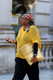 knit top, knitwear, yellow pullover, openwork pullover, hermes scarf, golden clutch, gold leather clutch, golden cuff, brown stone bracelet, fashion week, frenchystyle, FW, jonathan paciullo, street style, vertical, detail, atmosphere details