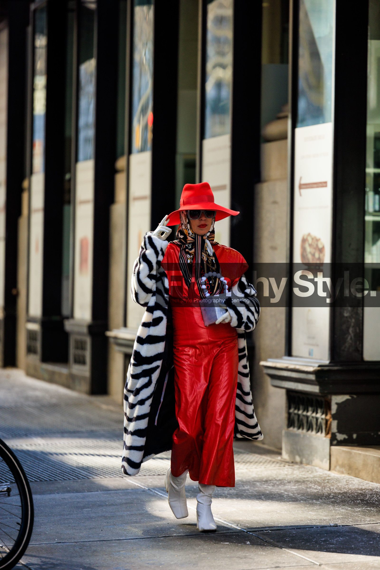 red full look, anima print coat, zebra coat, red hat, silk pants, flared pants, sil shirt, silk shirt, print scarf, studs sunglasses, white handbag, fashion week, frenchystyle, FW, jonathan paciullo, street style, NYFW, NEW YORK, AUTUMN WINTER 2022-2023, FALL WINTER 2022_2023, FW 22-23, vertical, full length