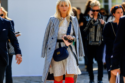 atmosphere details, black bag, black belt, checked coat, christian dior, detail, fashion week, frenchystyle, FW, graphic dress, graphic jacket, horizontal, jonathan paciullo, leather bag, noor, over the shoulder, PARIS, PFW, plaid, polka dot, printed dress, printed jacket, SPRING SUMMER 2018, SS 18, street style, white dress