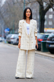 AUTUMN WINTER 2017-2018, AW 17-18, beige jacket, beige pants, beige suit, blazer, checked jacket, checked pants, checked suit, FALL WINTER 2017-2018, fashion week, frenchystyle, full length, FW, FW 17-18, graphic jacket, graphic suit, jonathan paciullo, MFW, MILAN, nicole warne, plaid, printed jacket, printed pants, printed suit, street style, trousers, vertical, white tank top, wide pants
