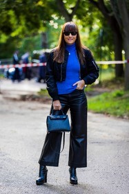 bag, black bomber, black pants, black sunglasses, blue electric, blue turtleneck, bomber, courreges top, hermes bag, kelly bag, Laure Hériard-Dubreuil, leather bag, leather pants, pants, sunglasses, turtleneck, street style, jonathan paciullo, FW, frenchystyle, fashion week, PFW, PARIS, SPRING SUMMER 2022, SS 22, vertical, full length
