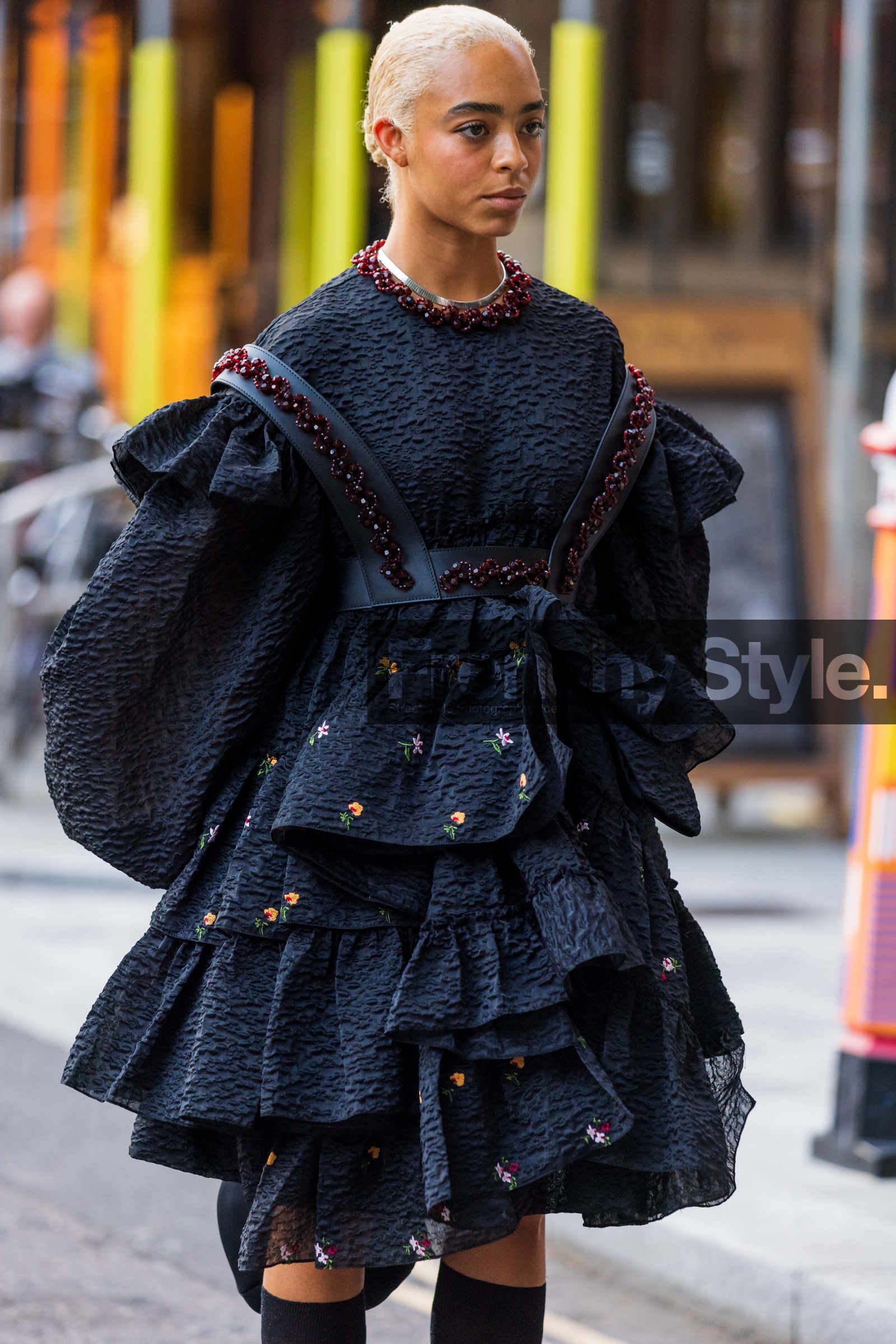 Kelsey Lu, black, flower dress, flower print, flowered dress, flowers, flared dress, mini dress, simone rocha, fashion week, frenchystyle, FW, jonathan paciullo, street style, SS 22, SPRING SUMMER 2022, LFW, LONDON, vertical, atmosphere details, detail