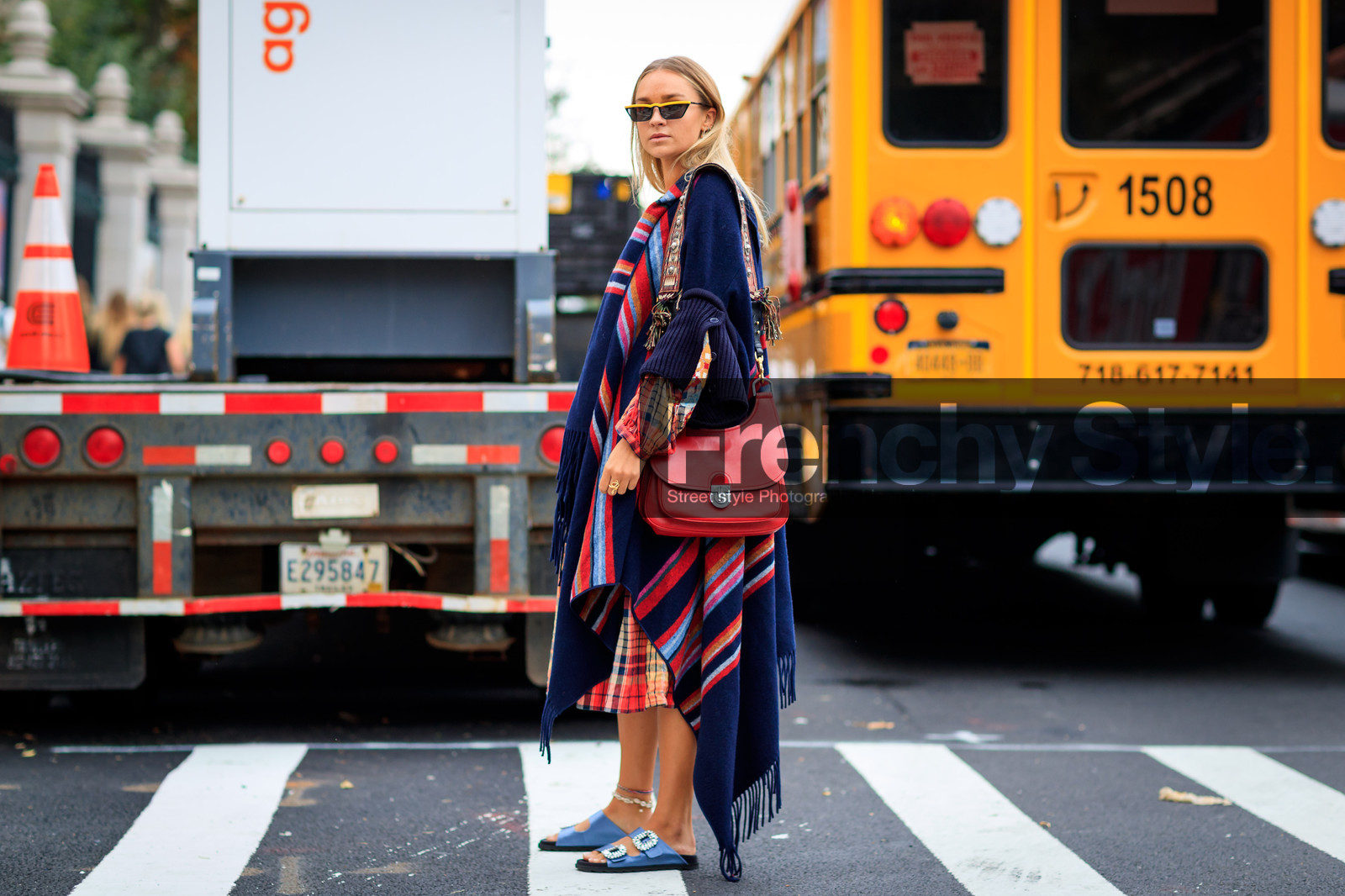 blue sandals, graphic dress, leather bag, leather shoes, multicolor dress, printed dress, red bag, sunglasses, fashion week, frenchystyle, FW, jonathan paciullo, street style, NYFW, NEW YORK, SPRING SUMMER 2019, SS 19, atmosphere details, horizontal, full length