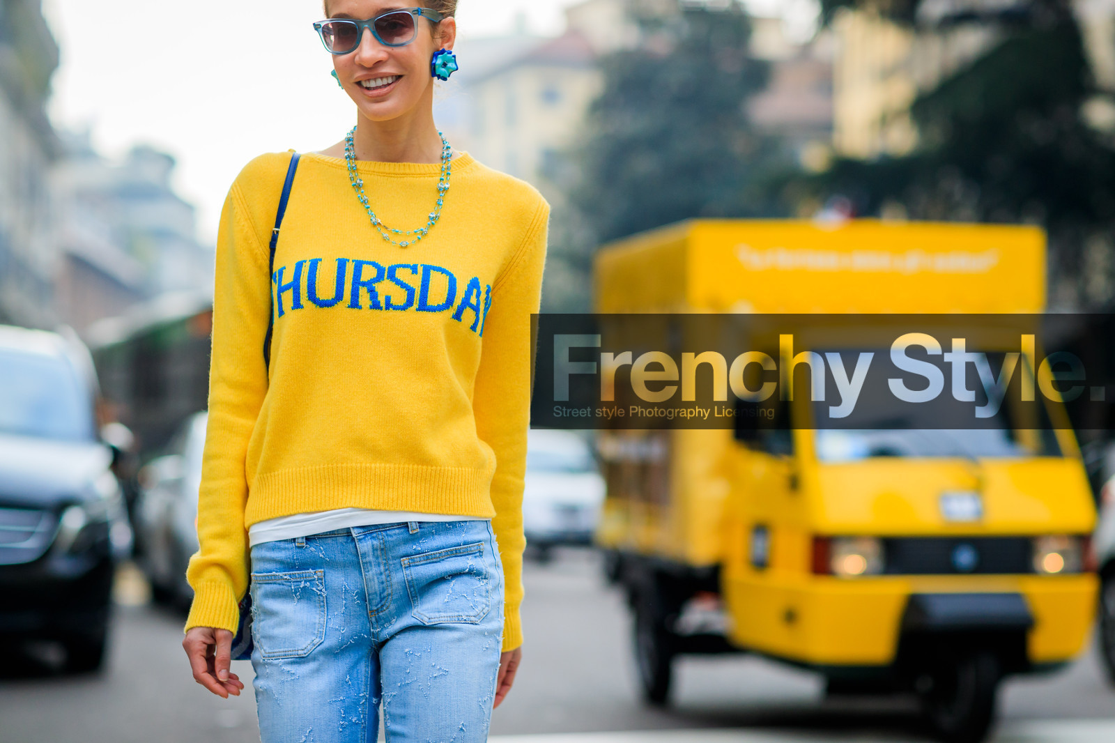 atmosphere details, AUTUMN WINTER 2017-2018, AW 17-18, blue denim, denim pants, detail, earrings, FALL WINTER 2017-2018, fashion week, frenchystyle, FW, FW 17-18, horizontal, jeans, jonathan paciullo, message, MFW, MILAN, necklace, printed sweater, stars, street style, sunglasses, trousers, yellow sweater