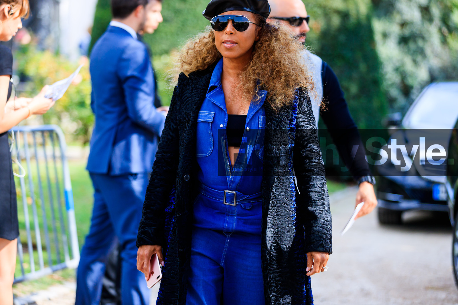 atmosphere details, beret, black bra, black hat, black jacket, blue denim, denim jumpsuit, detail, fashion week, frenchystyle, FW, graphic jacket, horizontal, jonathan paciullo, PARIS, PFW, SPRING SUMMER 2018, SS 18, street style, sunglasses, trousers