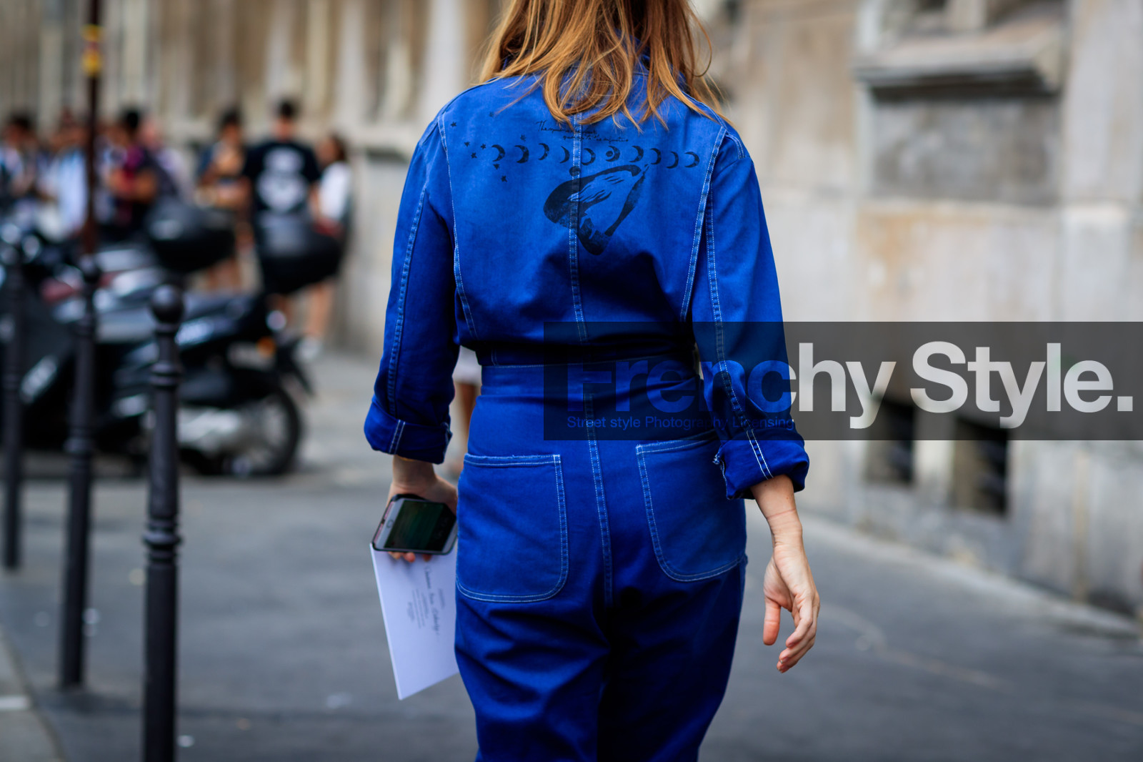 blue denim, blue jumpsuit, denim jumpsuit, trousers, PFW, fashion week, frenchystyle, FW, jonathan paciullo, street style, PARIS, horizontal, atmosphere details, detail, AUTUMN WINTER 2018-2019, FALL WINTER 2018-2019, FW 18-19, erin doherty