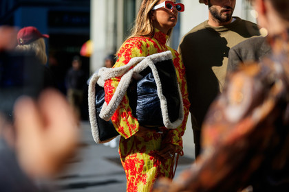 black and white bag, graphic jacket, graphic pants, leather bag, loewe, printed jacket, printed pants, shearling, sunglasses, yellow pants, yellow shirt, fashion week, frenchystyle, FW, jonathan paciullo, street style, NEW YORK, NYFW, SPRING SUMMER 2020, SS 20, horizontal, atmosphere details, detail
