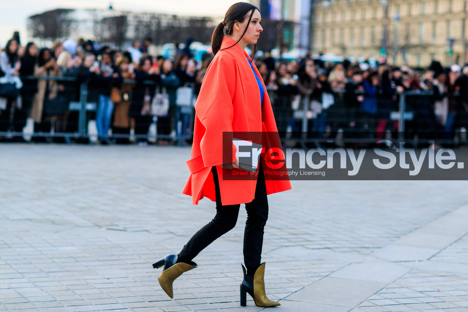 atmosphere details, AUTUMN WINTER 2017-2018, AW 17-18, black pants, brown boots, FALL WINTER 2017-2018, fashion week, frenchystyle, full length, FW, FW 17-18, graphic shoes, high heels, horizontal, jonathan paciullo, leather shoes, louis vuitton, monogram, PARIS, PFW, printed shoes, red coat, street style