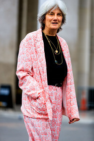 pink jacket, pink pants, pink suits, floral printed jacket, floral printed pants, floral printed suits, golden necklace, long necklace, loose pants, medal necklace, sophie fontanel, fashion week, frenchystyle, FW, jonathan paciullo, street style, PFW, PARIS, SPRING SUMMER 2022, SS 22, vertical, atmosphere details, detail