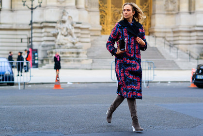 brown boots, high boots, high heels, leather bag, leather shoes, printed coat, fashion week, frenchystyle, FW, jonathan paciullo, street style, PFW, PARIS, SPRING SUMMER 2017, SS 17, HAUTE COUTURE, atmosphere details, full length, horizontal
